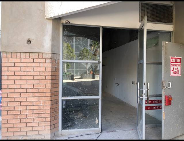61M² RETAIL TO LET IN ROSEBANK